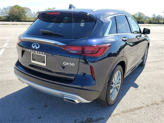 2025 Infiniti QX50 Luxe