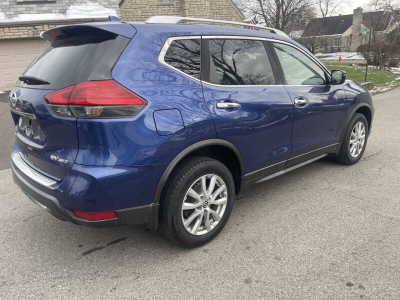 2017 Nissan Rogue SV