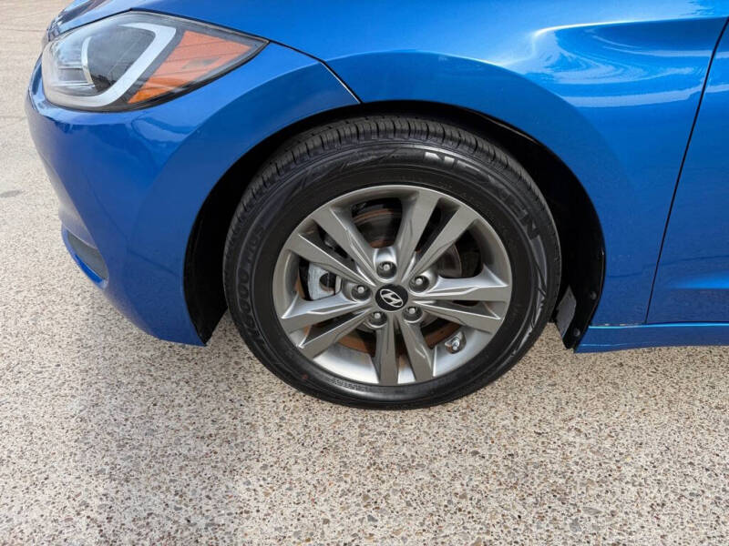 2018 Hyundai Elantra