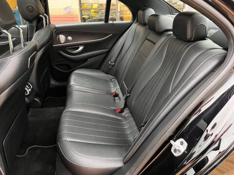 2019 Mercedes-Benz E-Class E 300 4MATIC