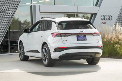 2024 Audi Q4 e-tron quattro Premium Plus 55