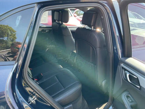 2015 Porsche Macan S