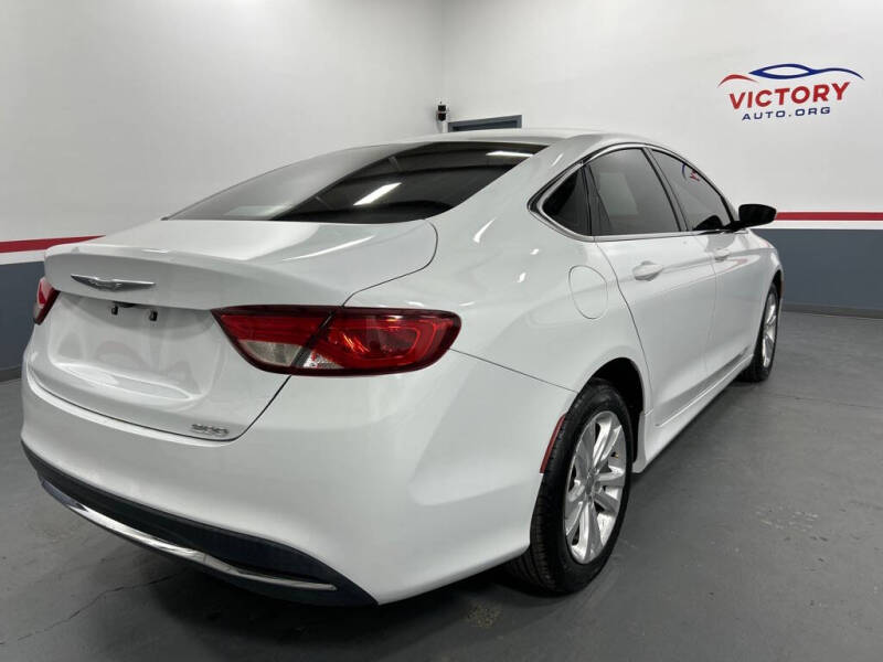 2016 Chrysler 200 Limited