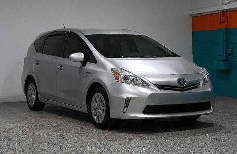 2013 Toyota Prius v Three