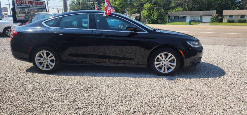 2017 Chrysler 200 LX
