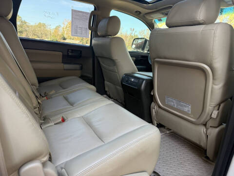 2011 Toyota Sequoia SR5