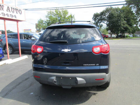 2012 Chevrolet Traverse LS