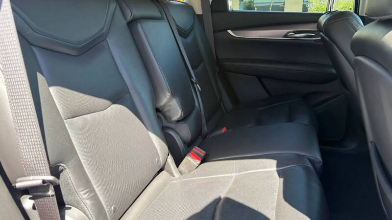 2017 Cadillac XT5 Premium Luxury