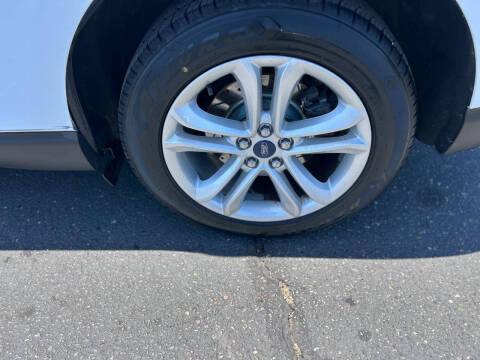 2020 Ford Edge SEL