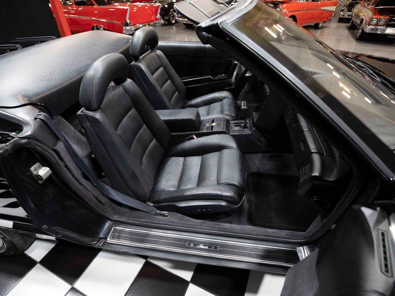1992 Cadillac Allante 32