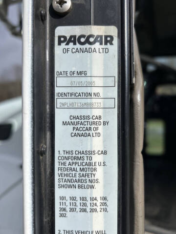 2006 Peterbilt 335 Mechanic's Truck