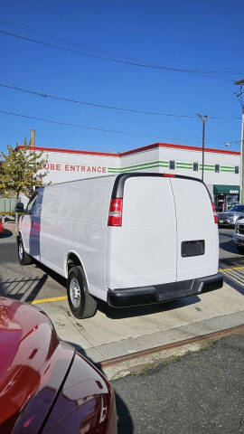 2021 Chevrolet Express 2500