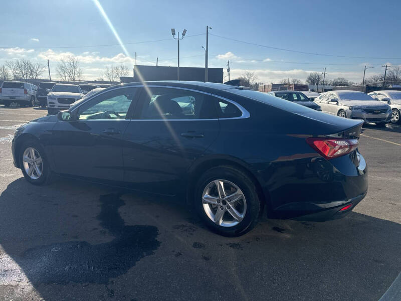 2022 Chevrolet Malibu 1LT photo 6