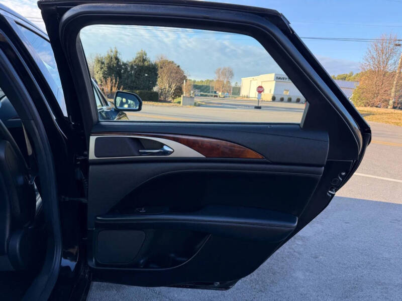 2017 Lincoln MKZ Select