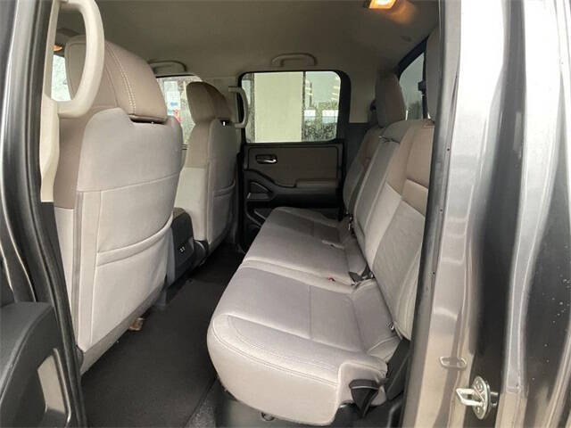 2022 Nissan Frontier SV