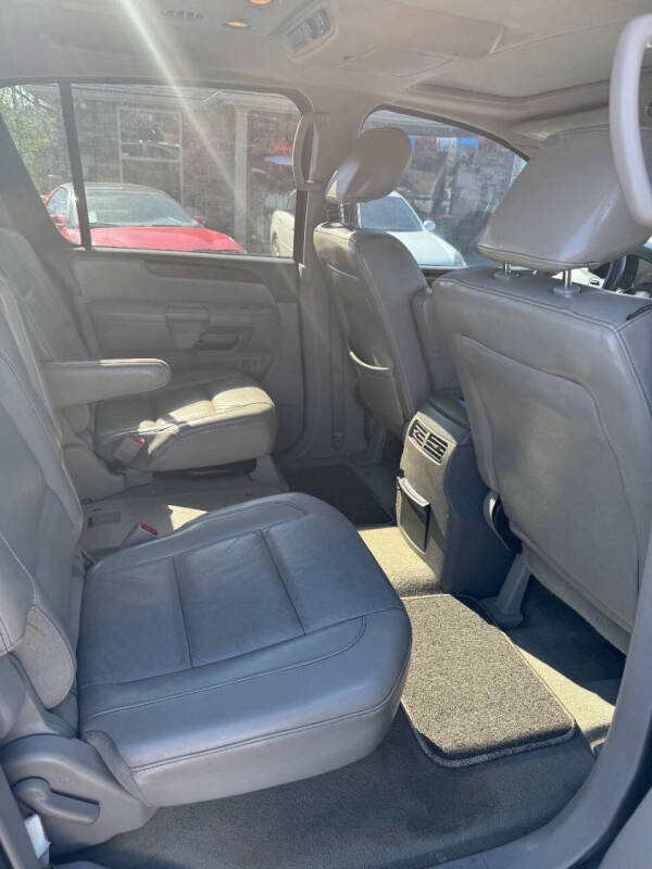 2010 Nissan Armada Platinum