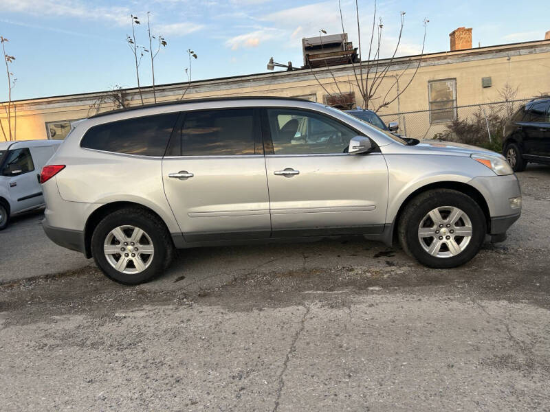 2011 Chevrolet Traverse LT