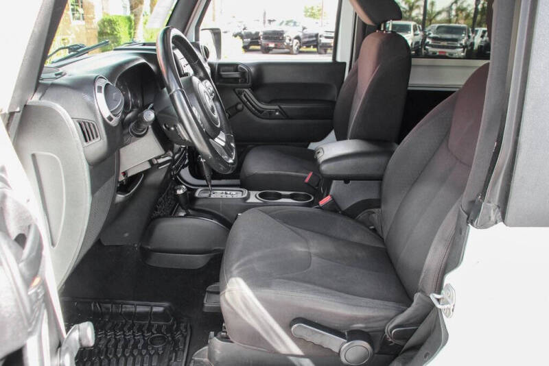 2015 Jeep Wrangler Sport