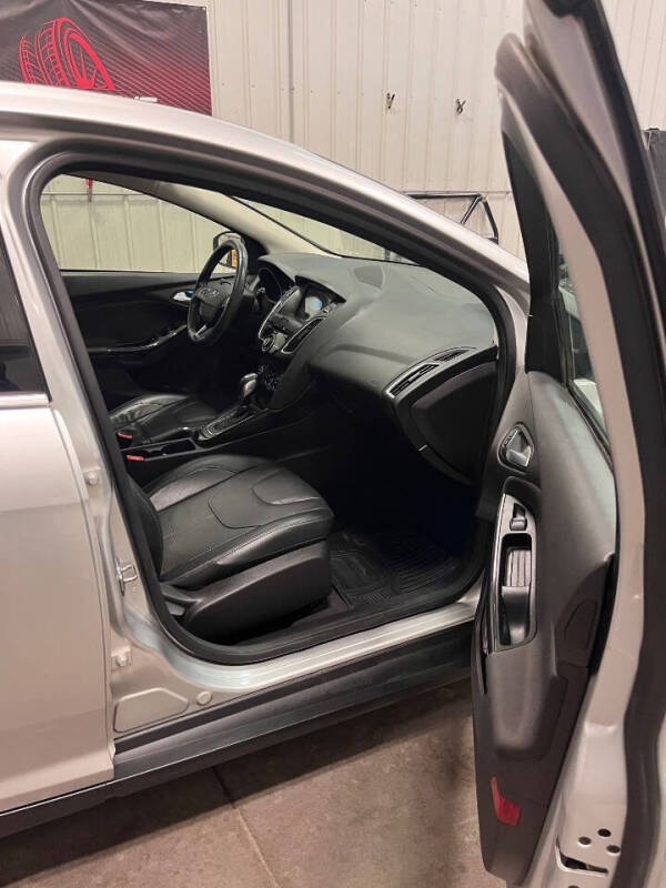 2017 Ford Focus Titanium