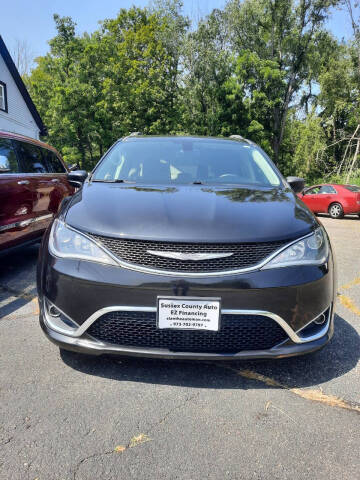 2017 Chrysler Pacifica Touring-L