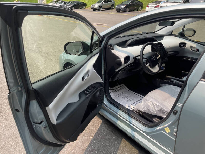 2018 Toyota Prius One