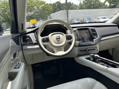 2023 Volvo XC90 Recharge T8 Plus Bright Theme 6P