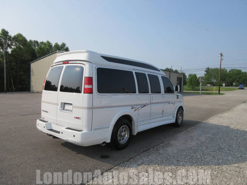 2017 GMC Savana 2500