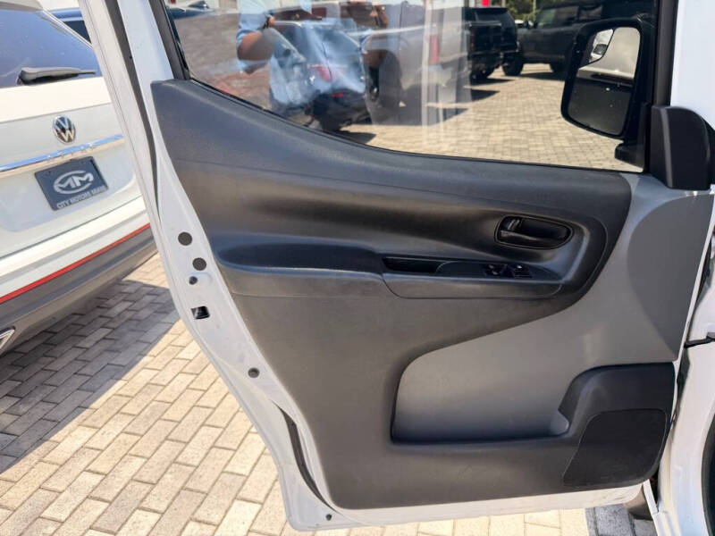 2020 Nissan NV200