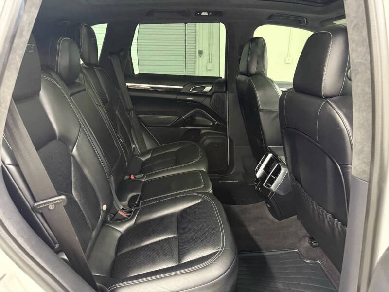 2018 Porsche Cayenne GTS