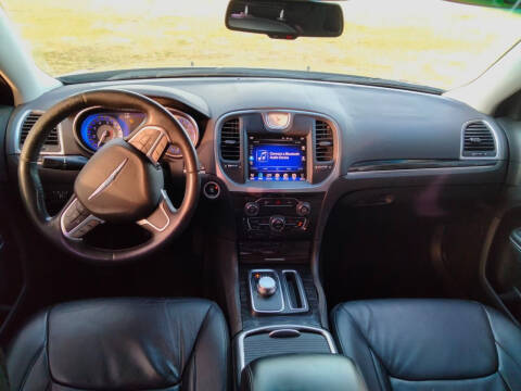 2015 Chrysler 300 Limited