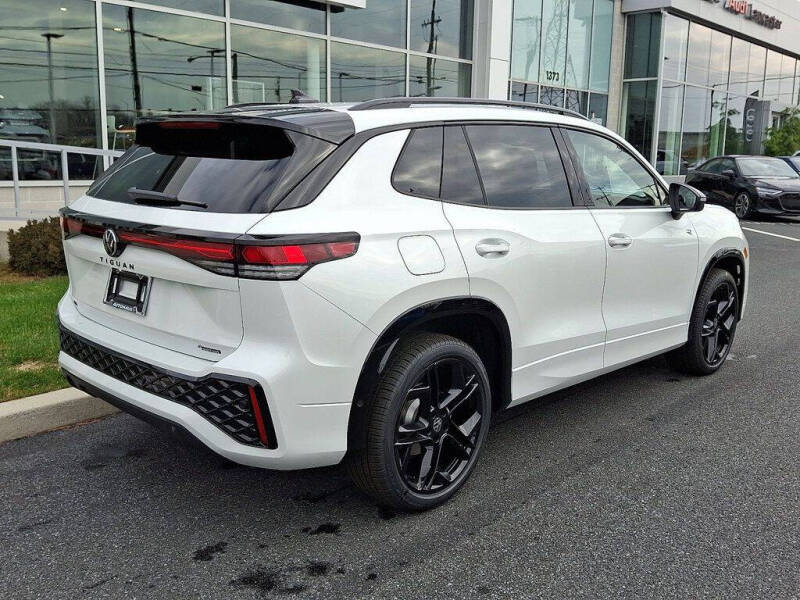 2026 Volkswagen Tiguan SE R-Line Black 4Motion