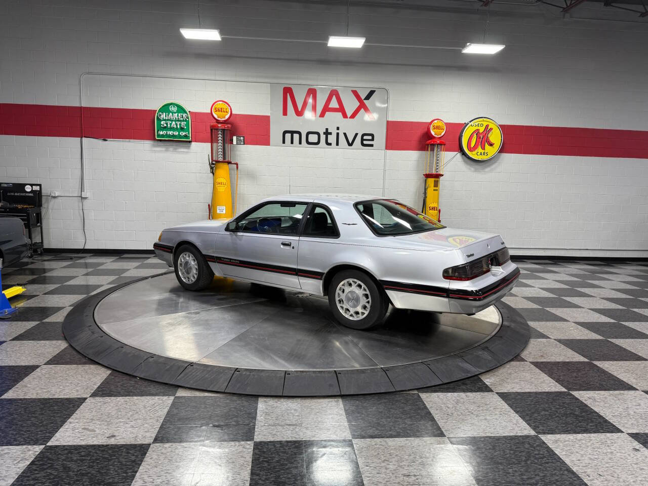 1988 Ford Thunderbird 22