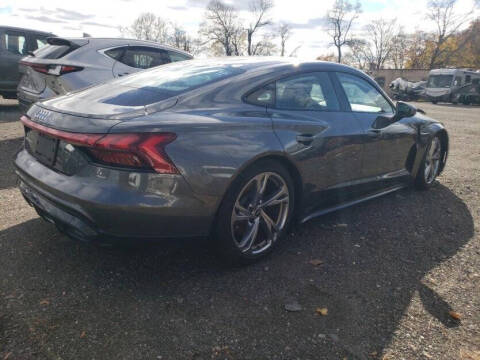 2022 Audi e-tron GT quattro Premium Plus