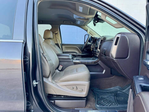 2015 GMC Sierra 3500HD Denali