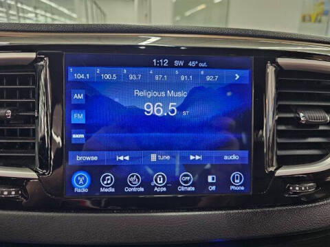 2017 Chrysler Pacifica Touring-L