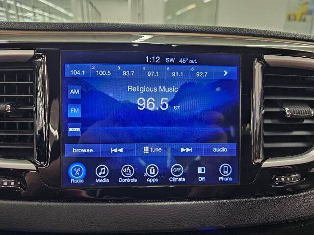 2017 Chrysler Pacifica Touring-L