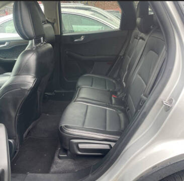 2020 Ford Escape Titanium