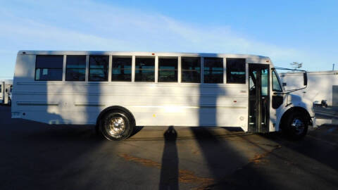 2013 Freightliner B2 Chassis