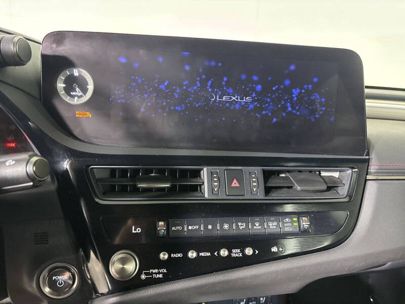 2023 Lexus ES 300h