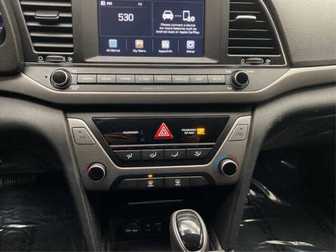 2018 Hyundai Elantra