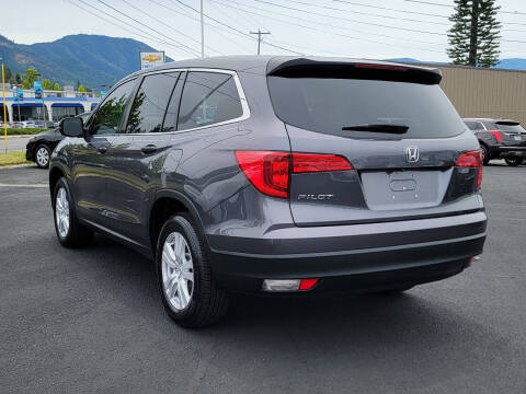 2017 Honda Pilot LX