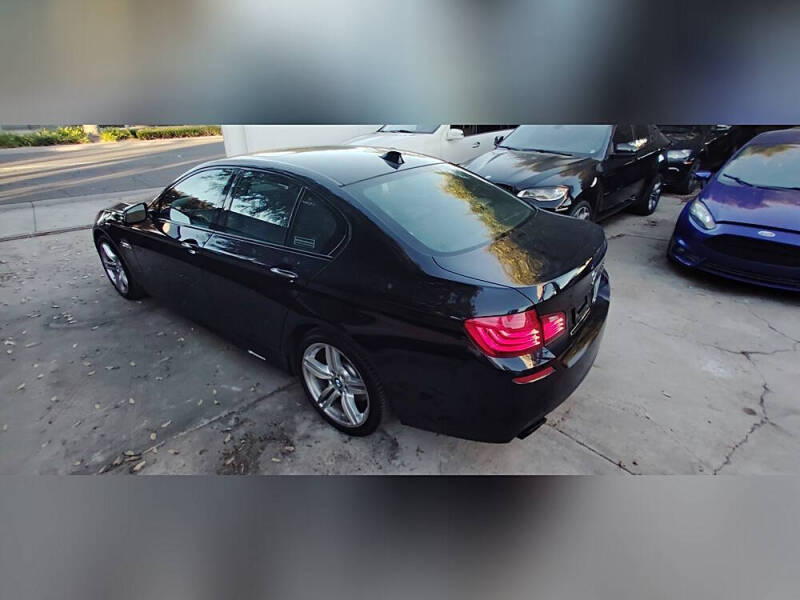 2015 BMW 5 Series 550i