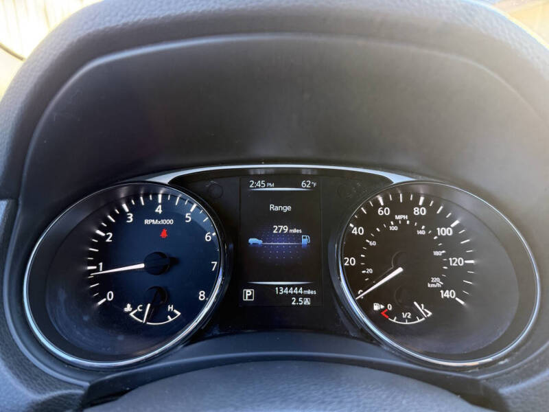 2015 Nissan Rogue SV