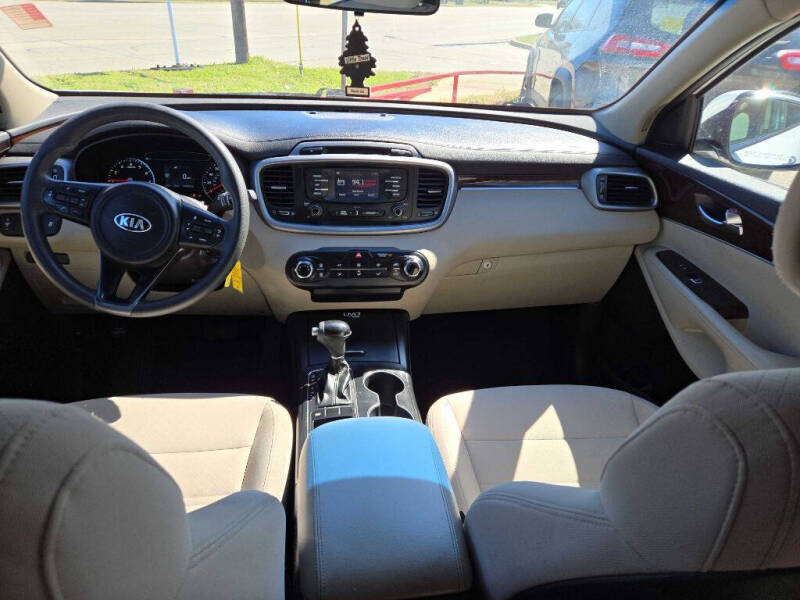 2016 Kia Sorento LX V6