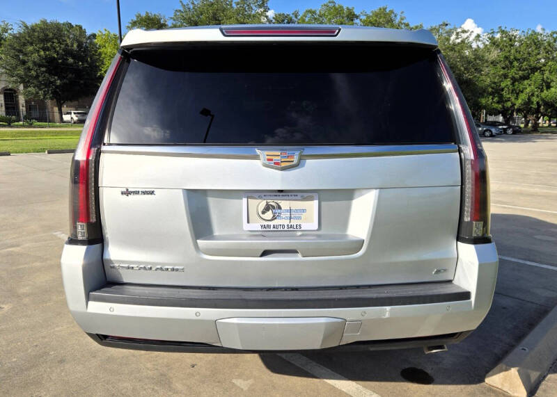 2016 Cadillac Escalade Platinum