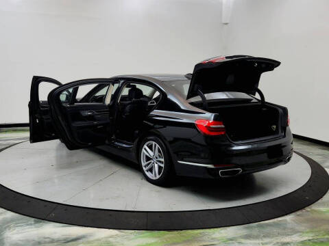 2017 BMW 7 Series 740i