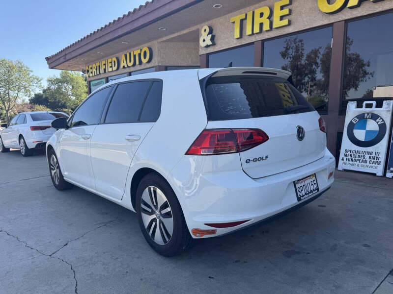 2016 Volkswagen e-Golf SE