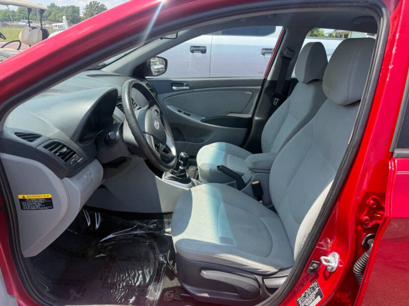 2014 Hyundai Accent SE
