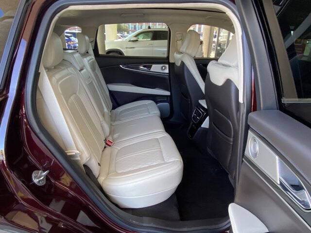 2022 Lincoln Nautilus Black Label