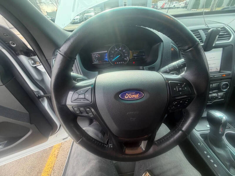 2017 Ford Explorer XLT